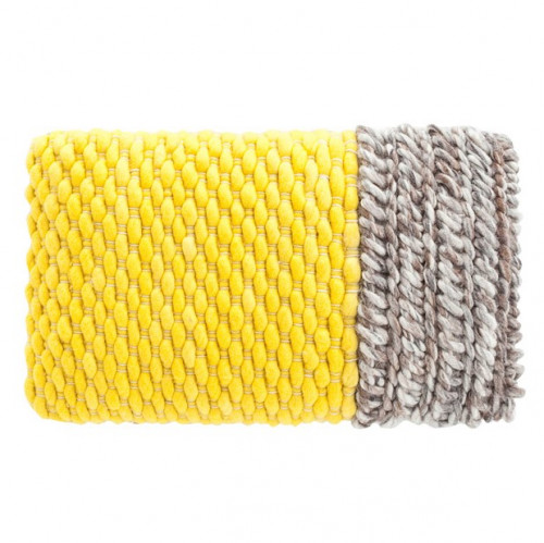подушка plait yellow от gan во Владивостоке