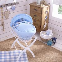 колыбель-переноска gift wicker moses basket белая, голубое белье во Владивостоке